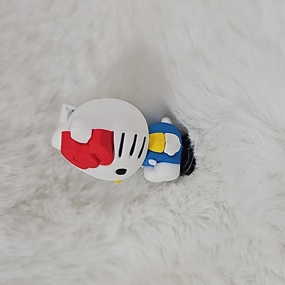 New Original Jibbitz Crocs Charm: Hello Kitty 3D 1 piece - Picture 2 of 3